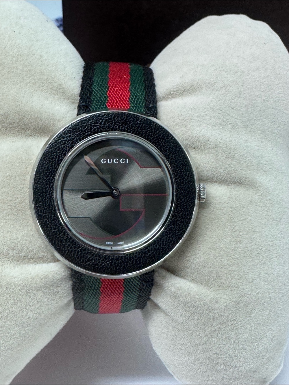 Sale Gucci U Play Unisex Watch View 3